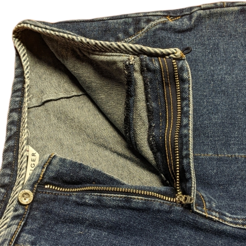 Tommy Hilfiger Ladies Denim Jean Shorts Size 12 - Picture 8 of 10